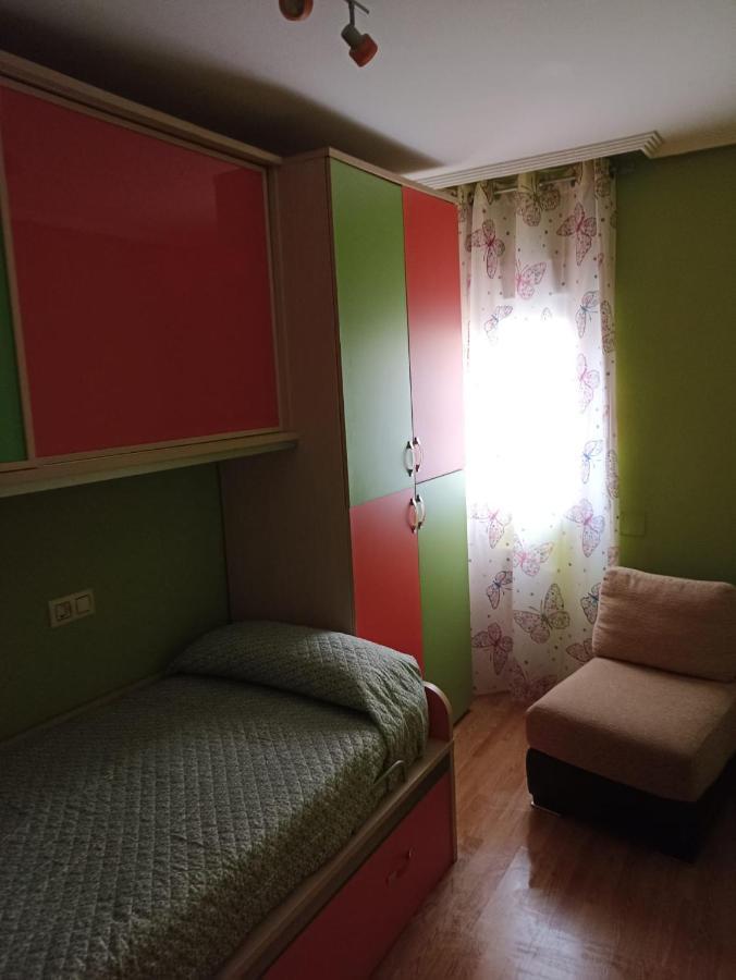 Piso Yade En Oviedo, Proximo A Los Vegas Con Parking Y Wifi Dış mekan fotoğraf